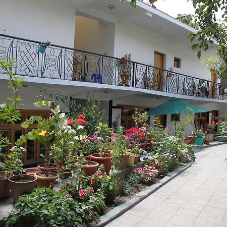Travellers House Hotel Leh Zewnętrze zdjęcie