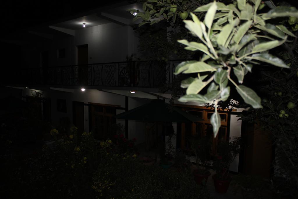 Travellers House Hotel Leh Zewnętrze zdjęcie